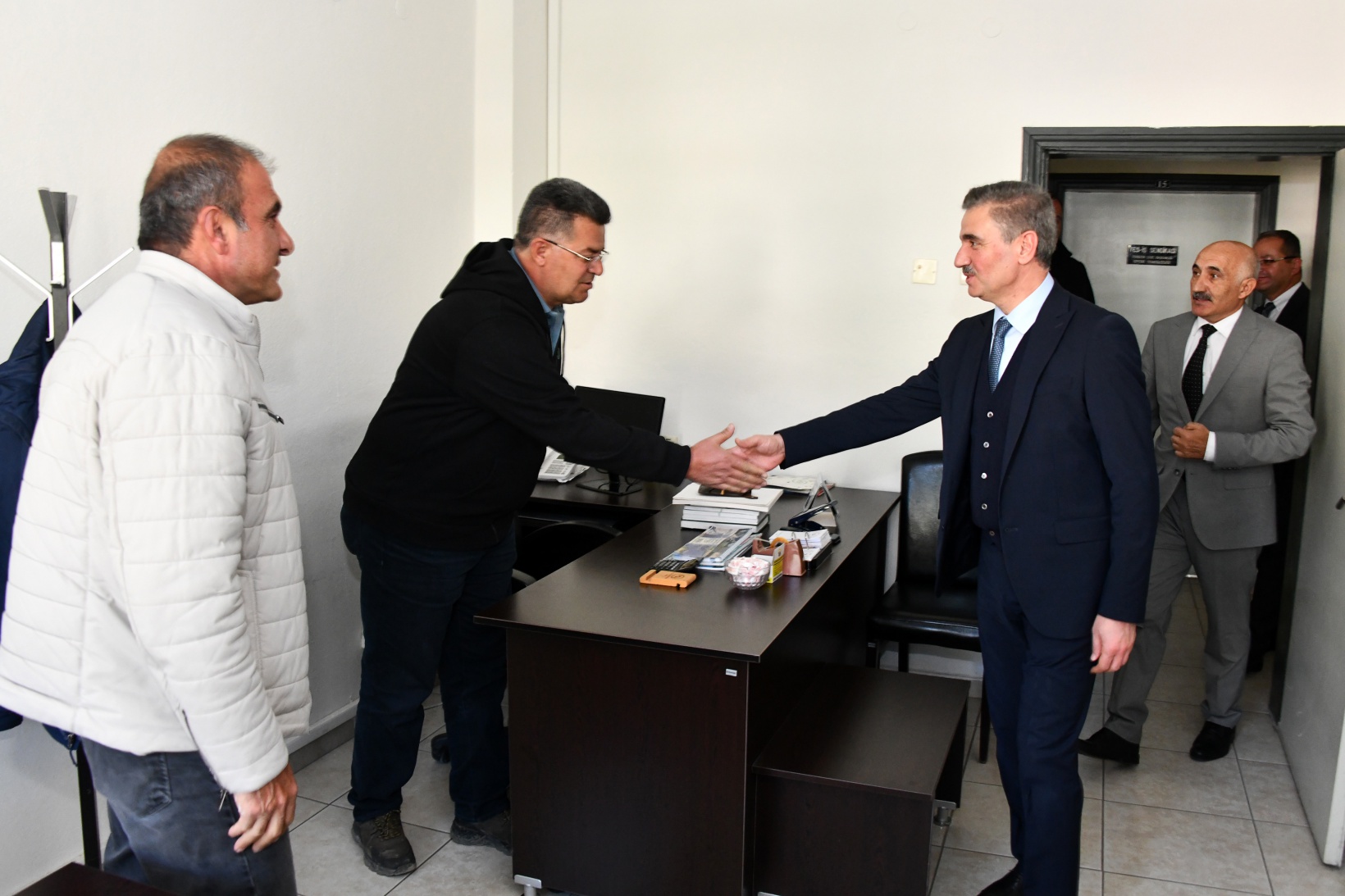 Vali Baruş DSİ’nin Gümüşhane’deki çalışmaları hakkında bilgi aldı 2