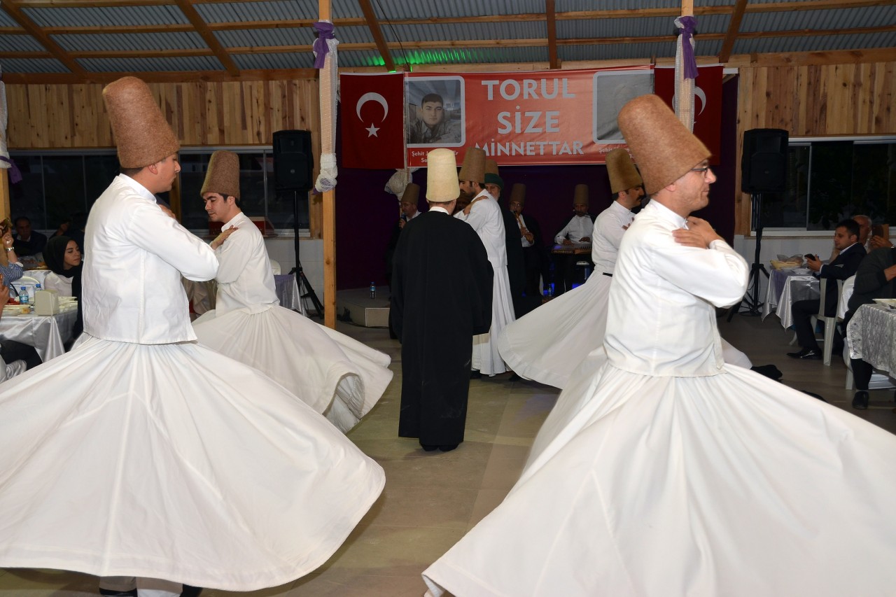 Torul aynı sofrada buluştu 18