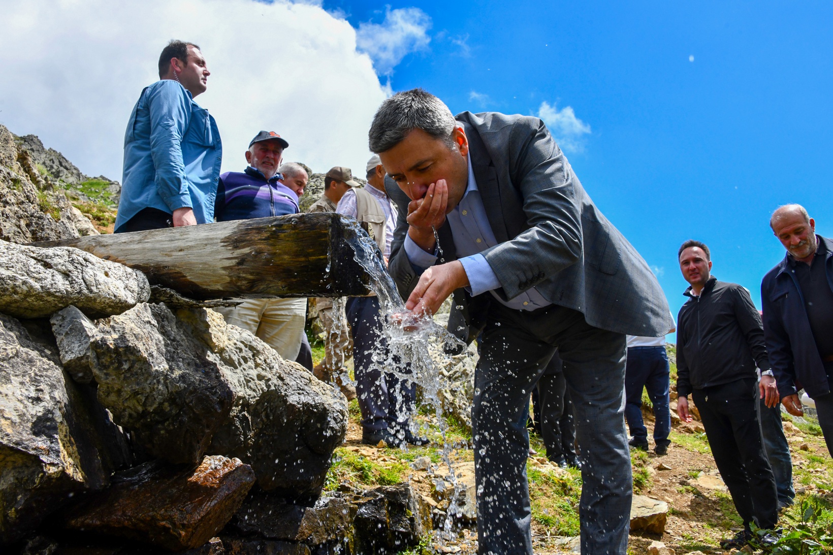 Vali Tanrısever Alçakdere ve Yağmurdere'de vatandaşlarla buluştu 22