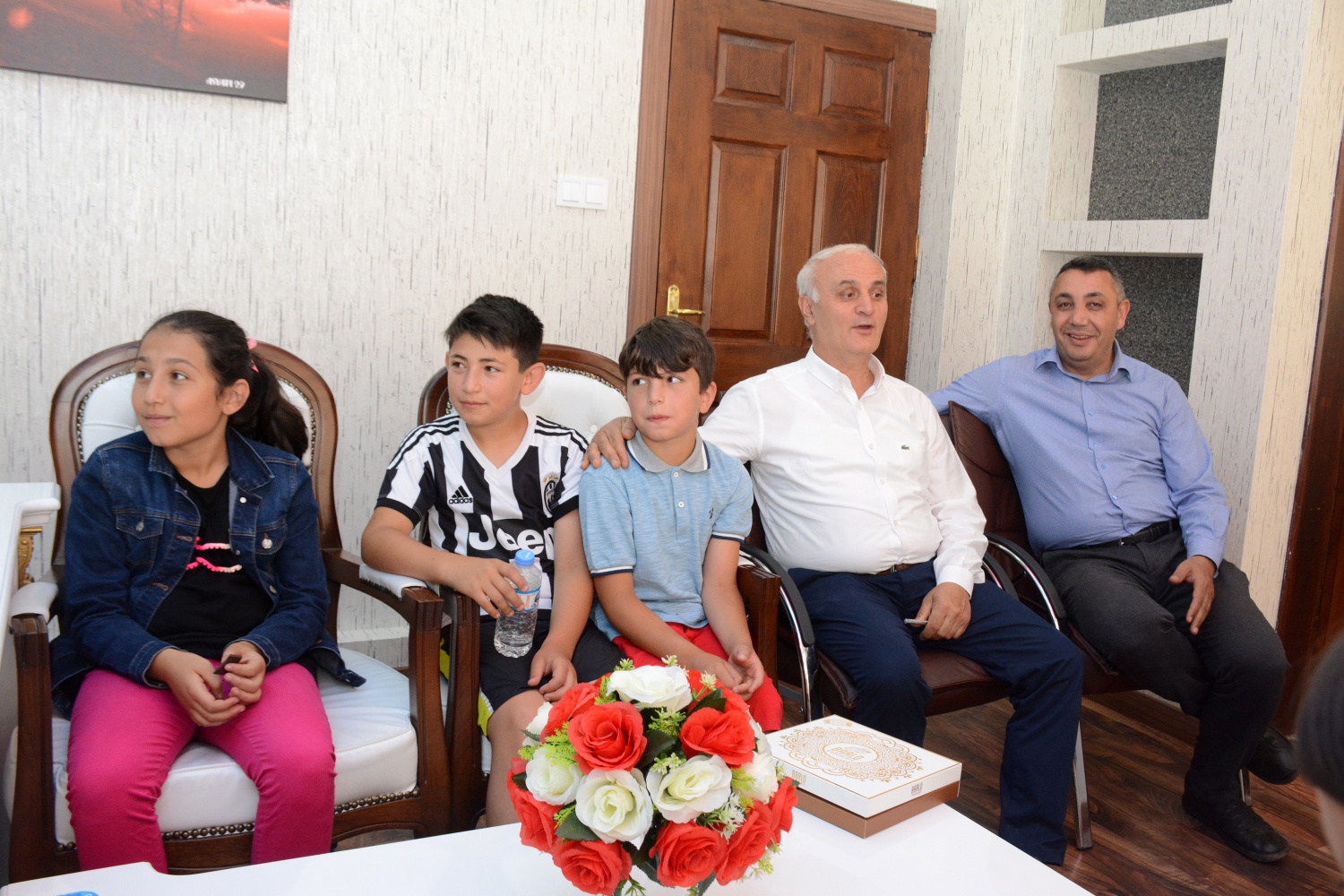 Çocuklar futbol sahası için İl Genel Meclisini ziyaret etti 4