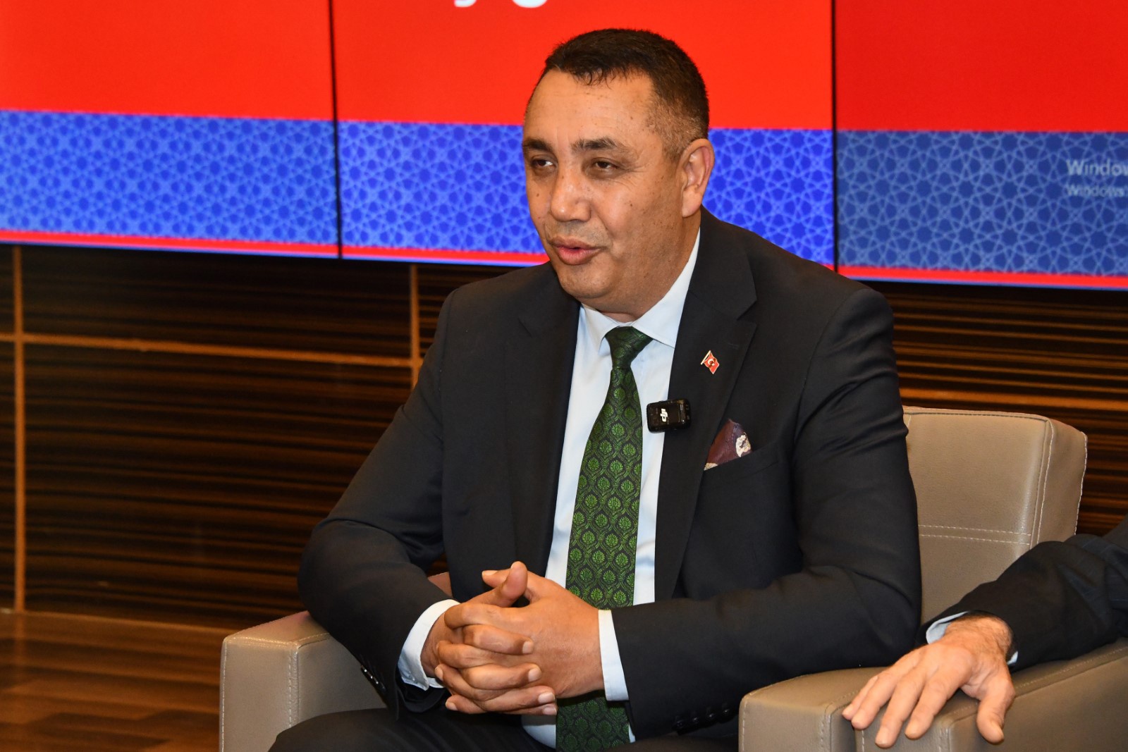 Vali Baruş Gümüşhane Belediye’sini ziyaret etti 2