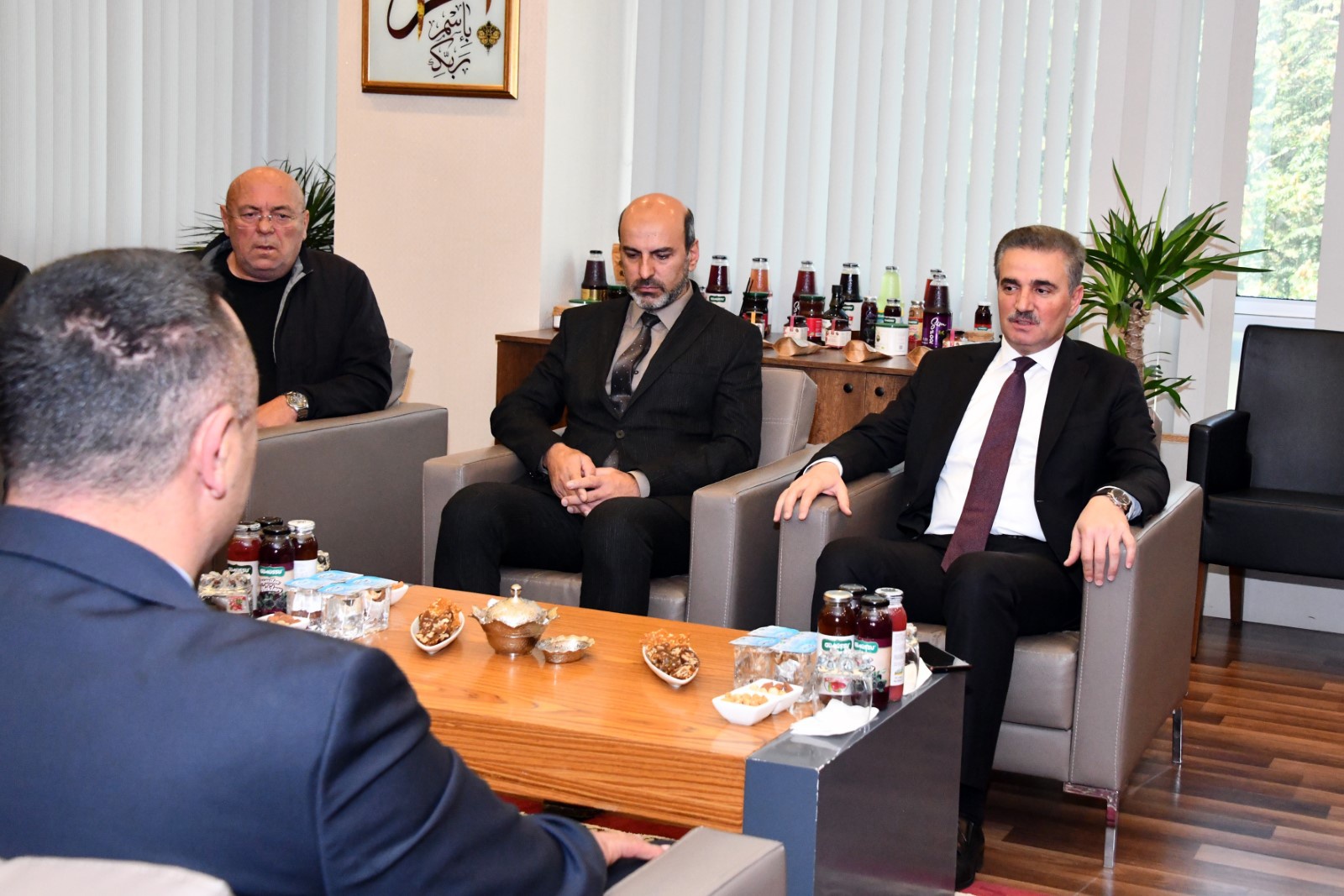 Vali Baruş Gümüşhane Belediye’sini ziyaret etti 4