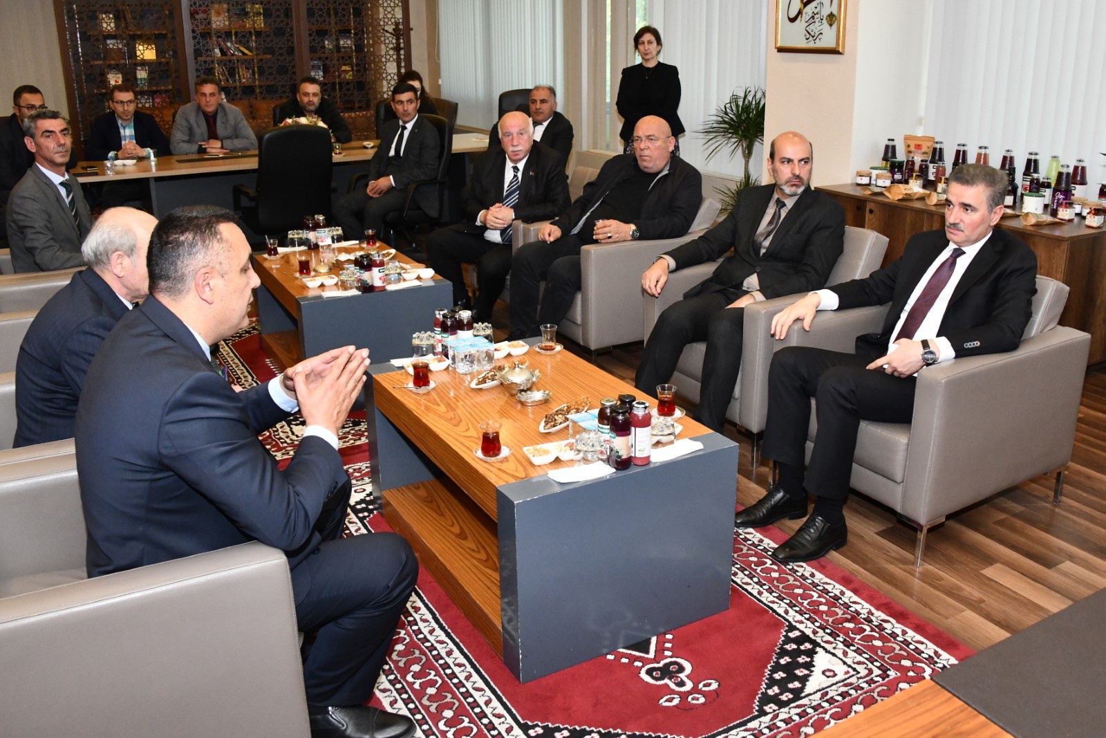 Vali Baruş Gümüşhane Belediye’sini ziyaret etti 6