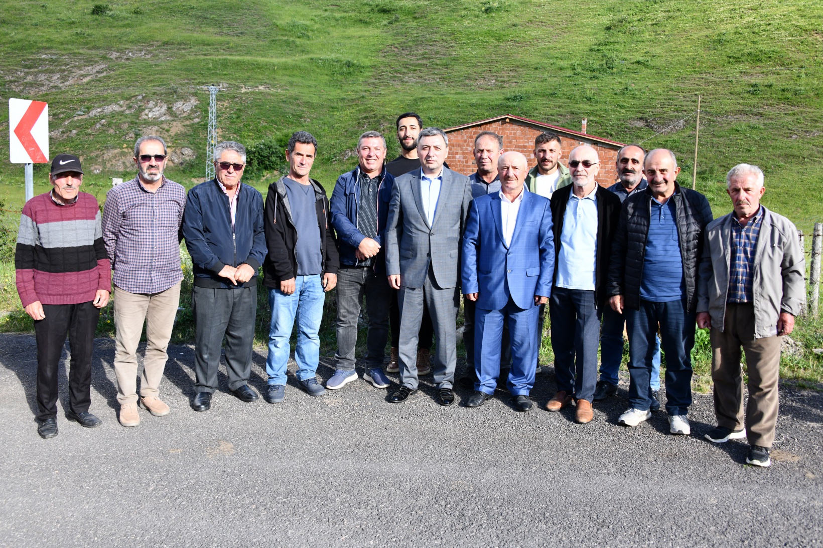 Vali Tanrısever Alçakdere ve Yağmurdere'de vatandaşlarla buluştu 35