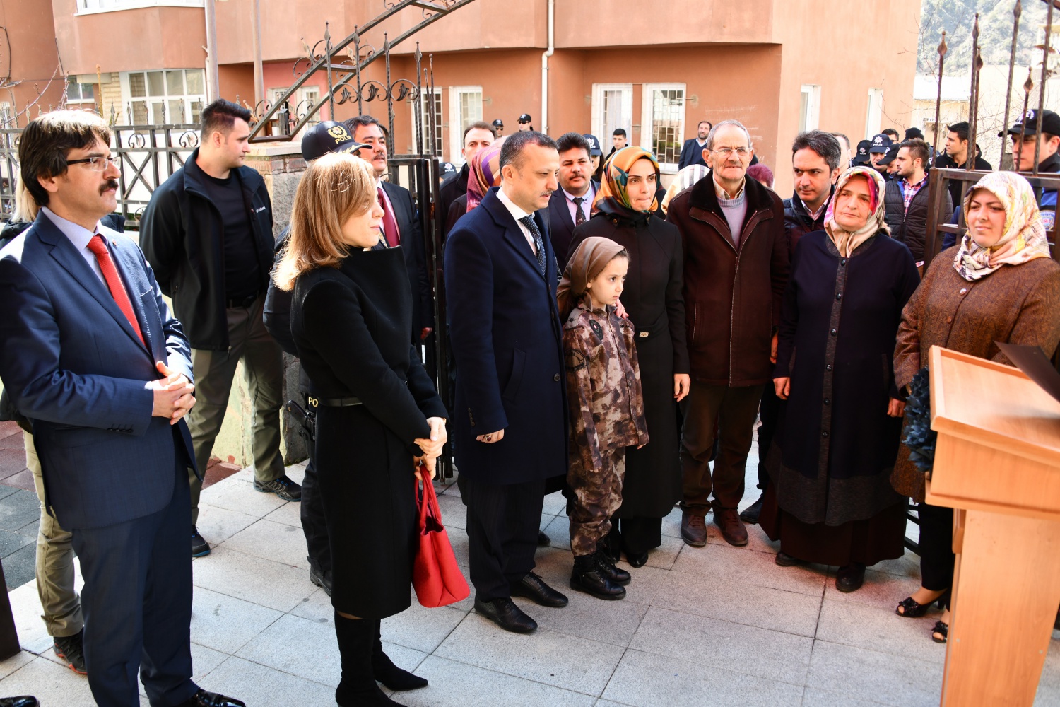 Gümüşhane’de şehit komiser yardımcısının adı anaokuluna verildi 10
