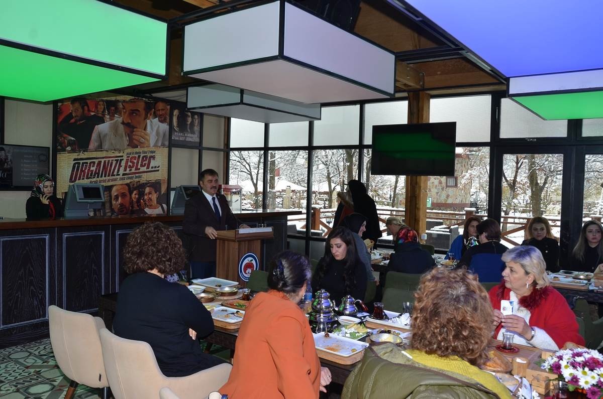 İş dünyasının kadın esnafları kahvaltıda buluştu 4