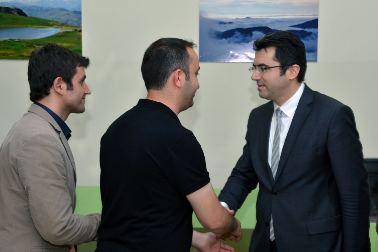 Vali Memiş Özel İdare çalışanlarıyla iftar yaptı 1