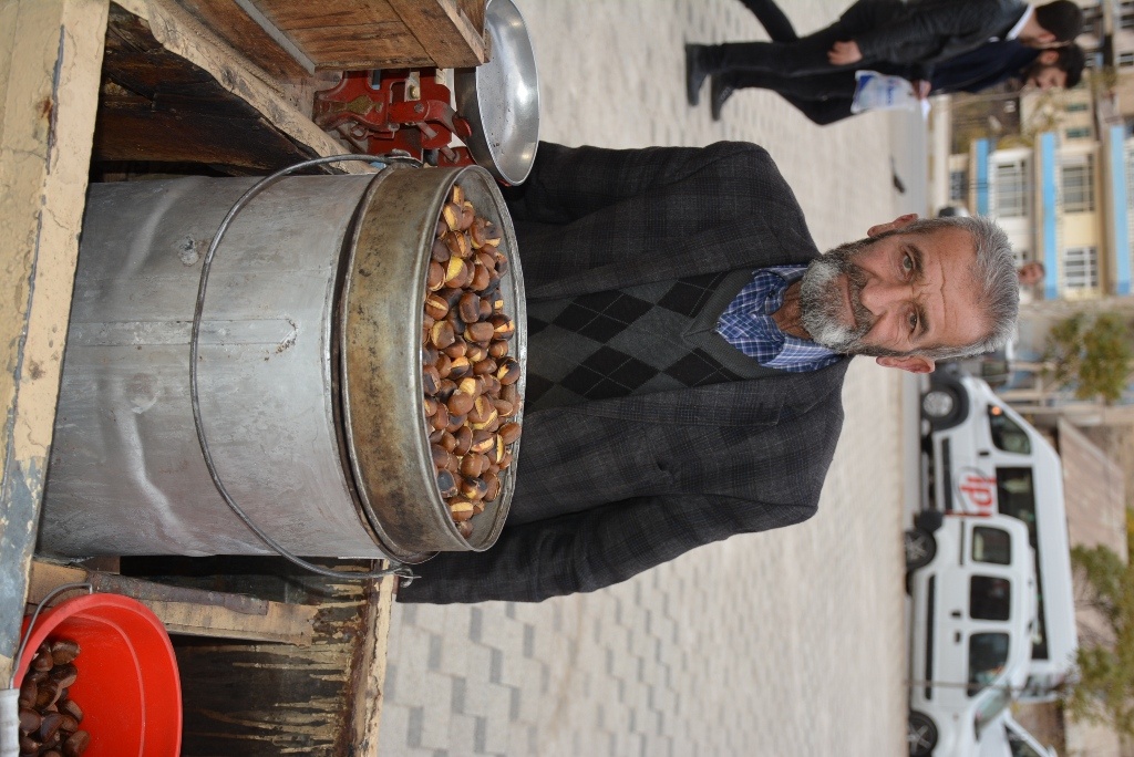 Havalar soğudu mısır kazanının yerini kestane sobası aldı 5