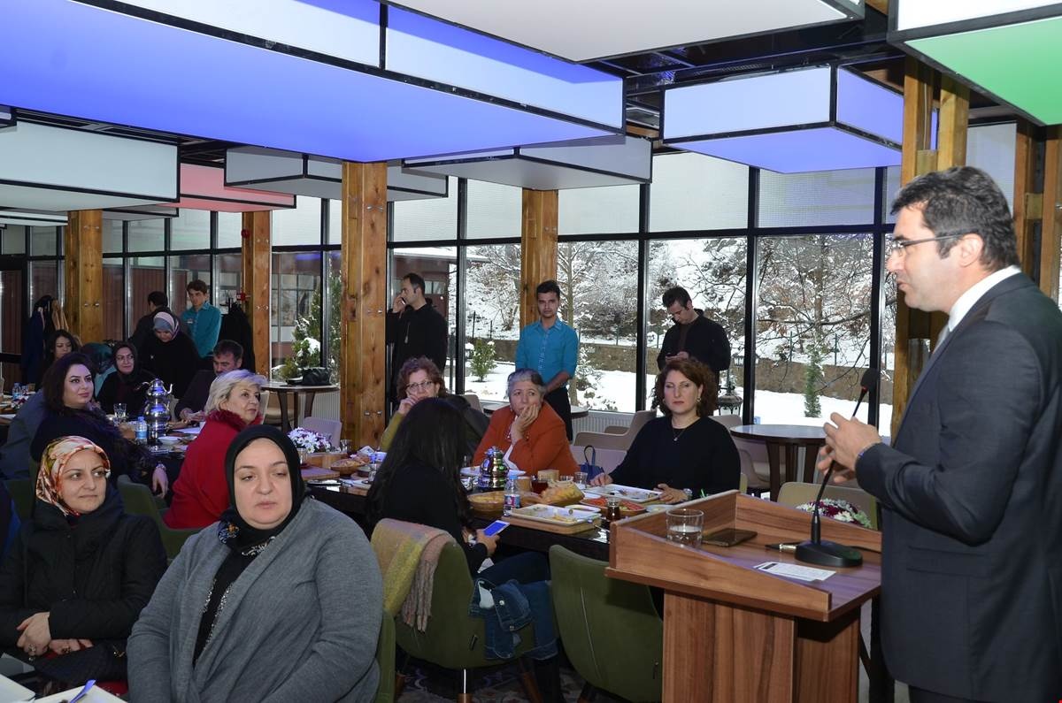 İş dünyasının kadın esnafları kahvaltıda buluştu 7