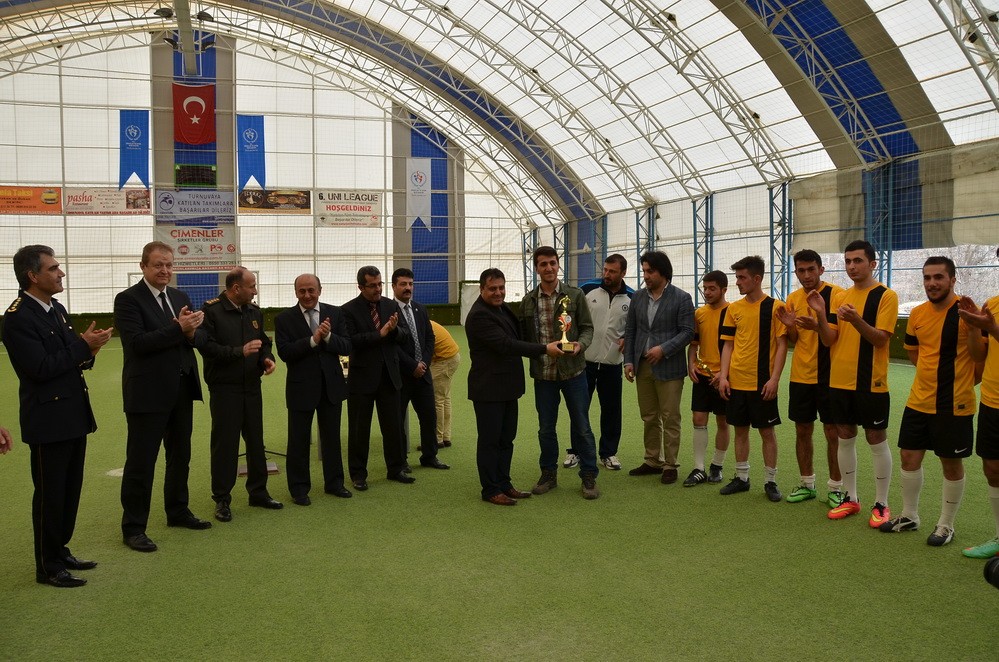 ÜNİ-LİG şampiyonu Keçeliler FK oldu 6