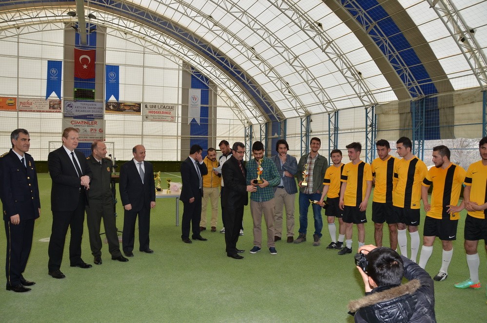 ÜNİ-LİG şampiyonu Keçeliler FK oldu 7