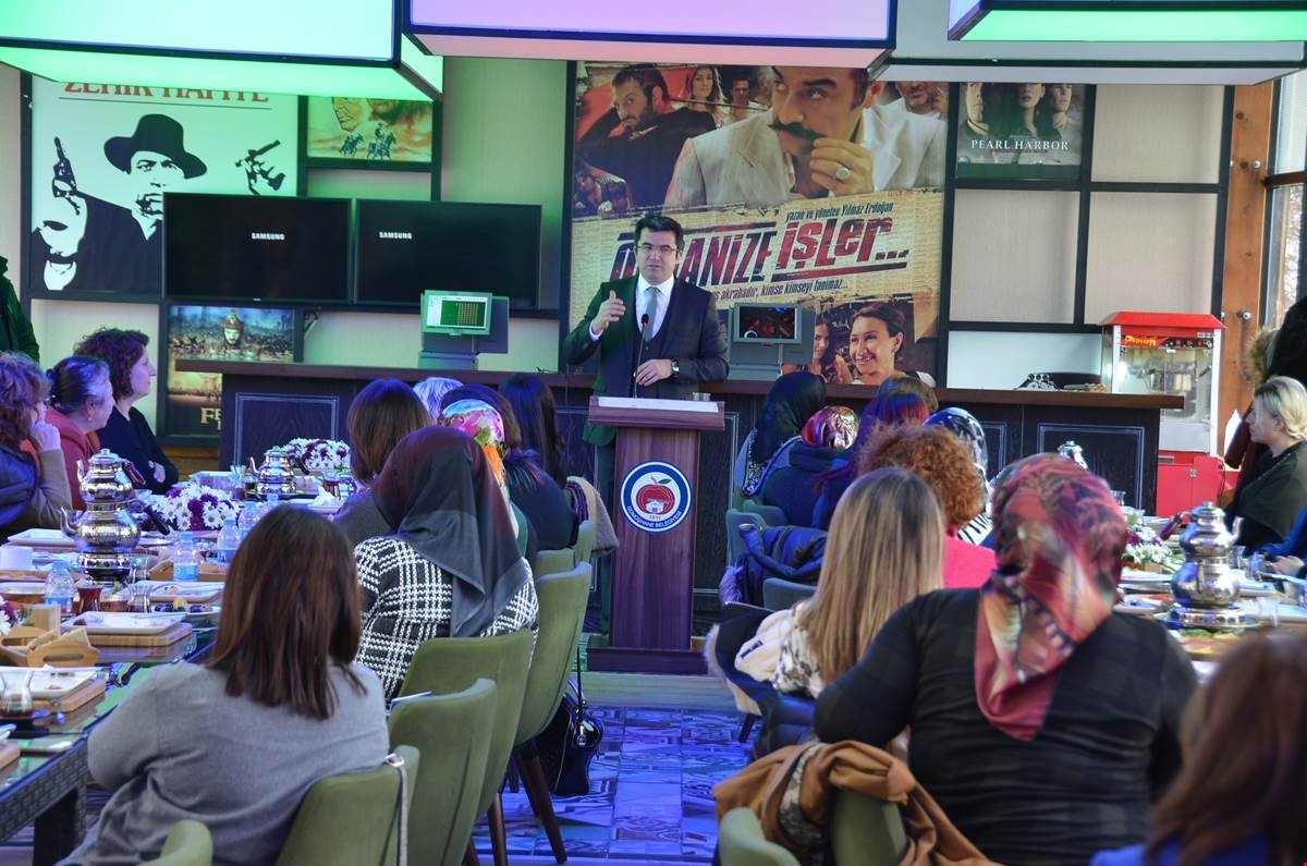 İş dünyasının kadın esnafları kahvaltıda buluştu 11