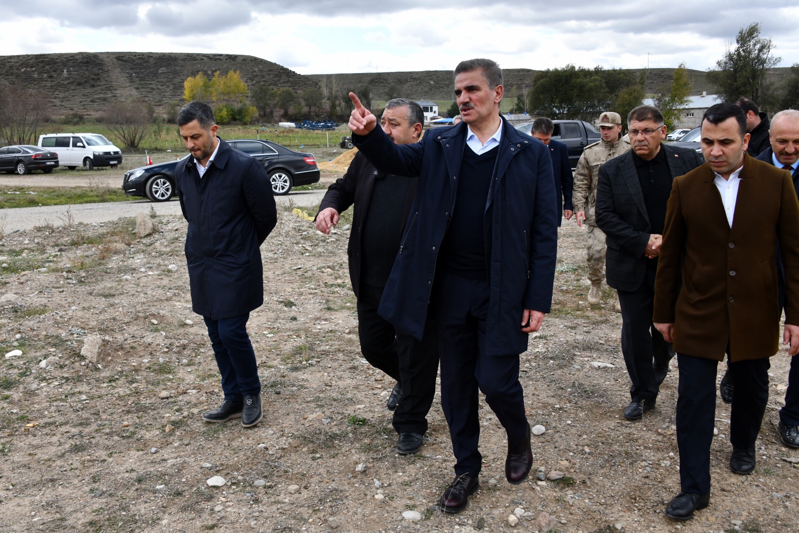 Vali Baruş Kelkit'te vatandaşlarla bir araya geldi, projeleri yerinde inceledi 22