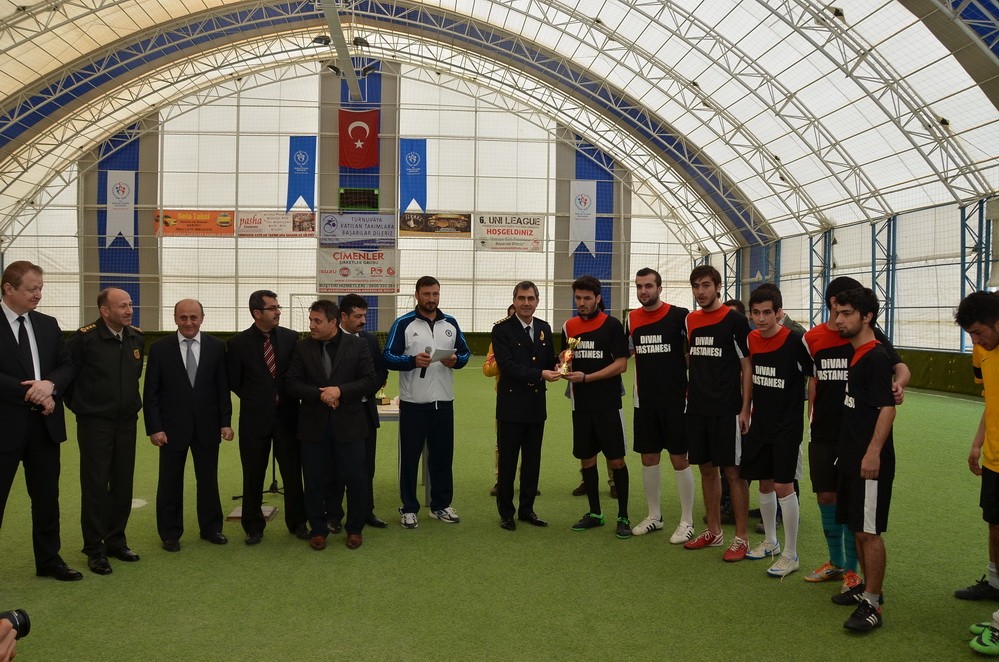 ÜNİ-LİG şampiyonu Keçeliler FK oldu 11