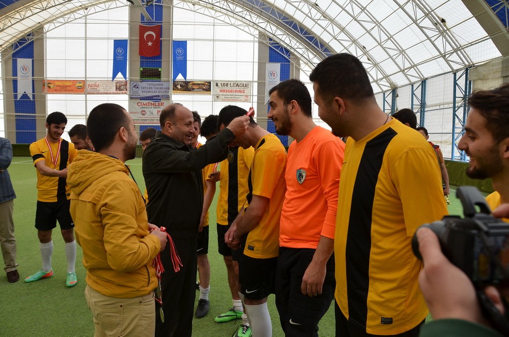 ÜNİ-LİG şampiyonu Keçeliler FK oldu 12