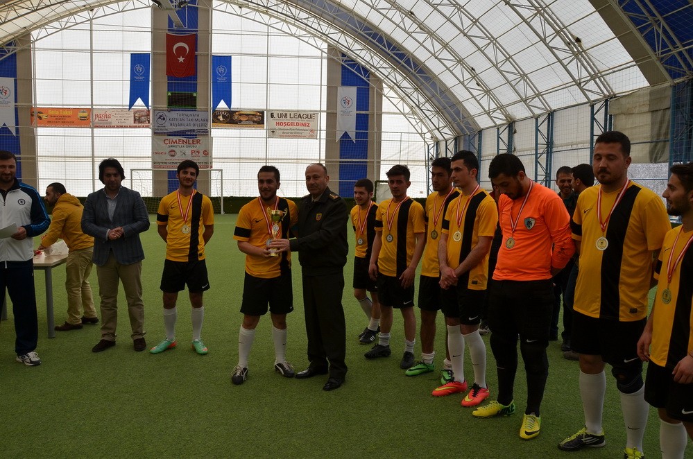 ÜNİ-LİG şampiyonu Keçeliler FK oldu 13