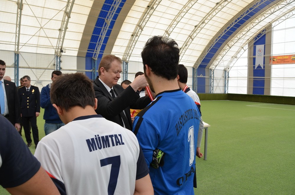 ÜNİ-LİG şampiyonu Keçeliler FK oldu 15