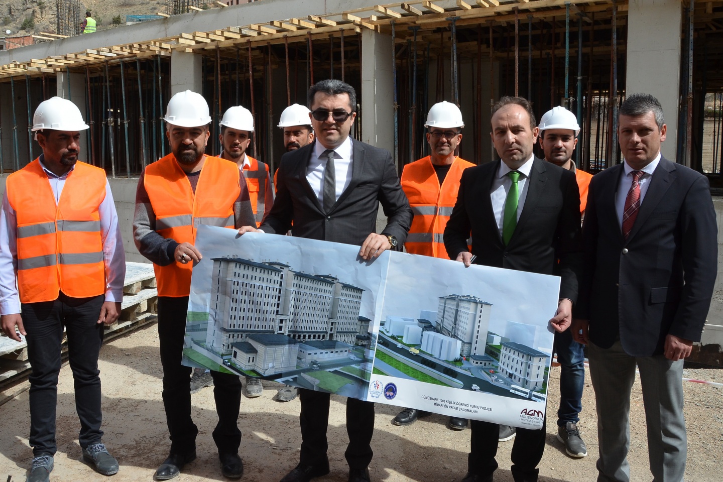 Gümüşhane’de bin 300 kişilik kız yurdu inşaatı devam ediyor 10