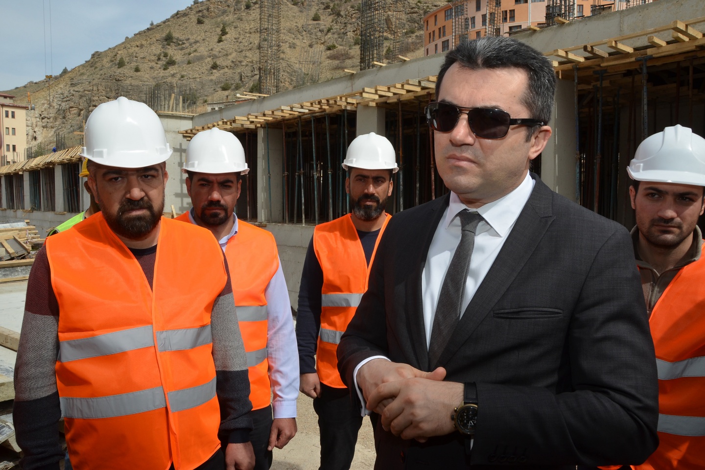 Gümüşhane’de bin 300 kişilik kız yurdu inşaatı devam ediyor 12