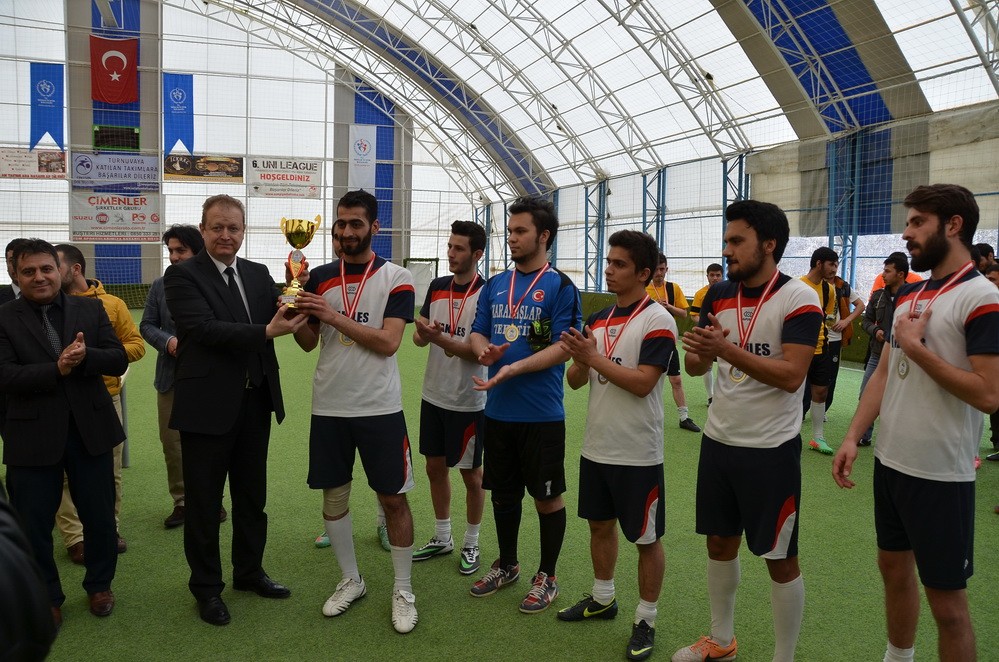 ÜNİ-LİG şampiyonu Keçeliler FK oldu 17