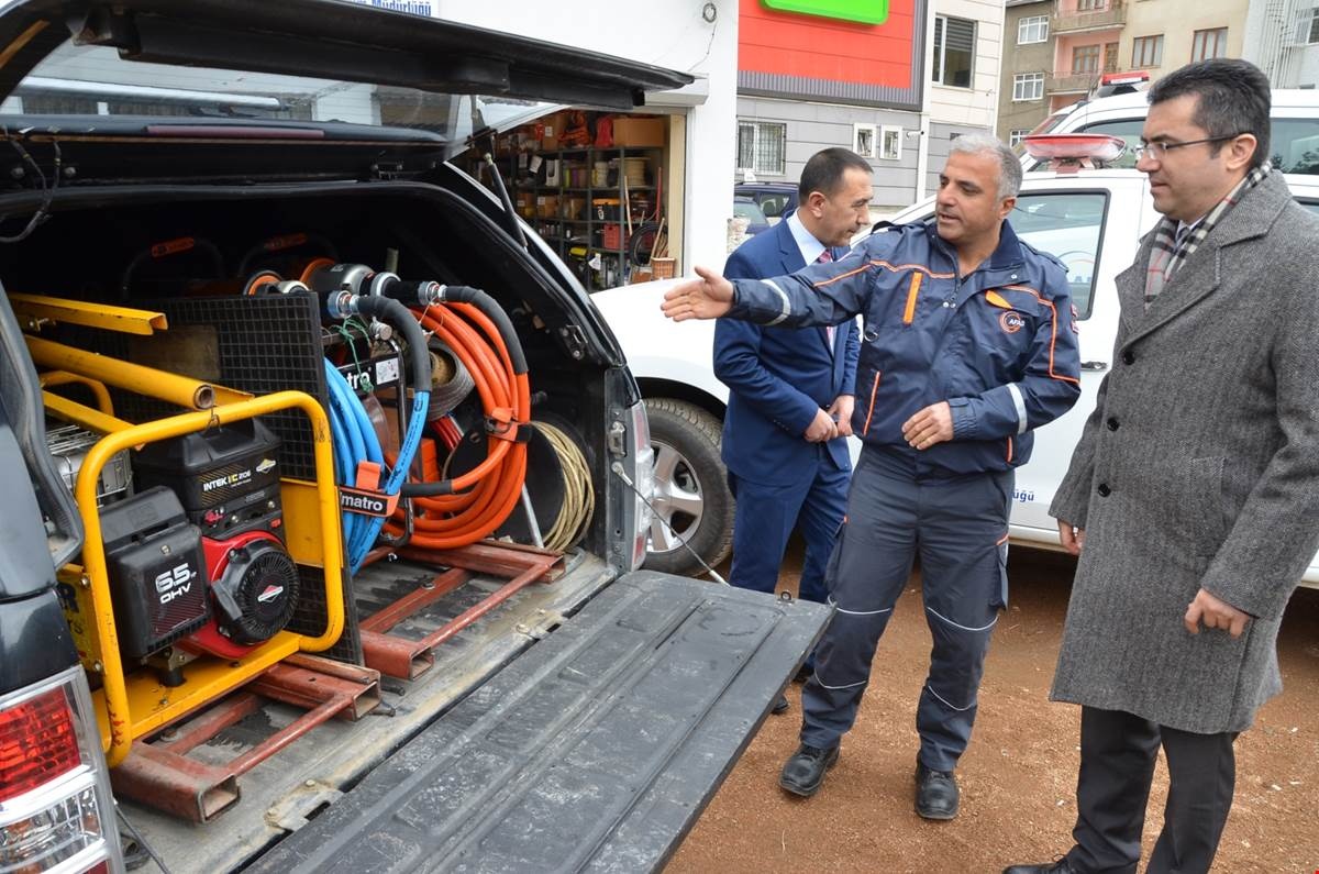 Vali Memiş'ten kurum ziyaretleri 8