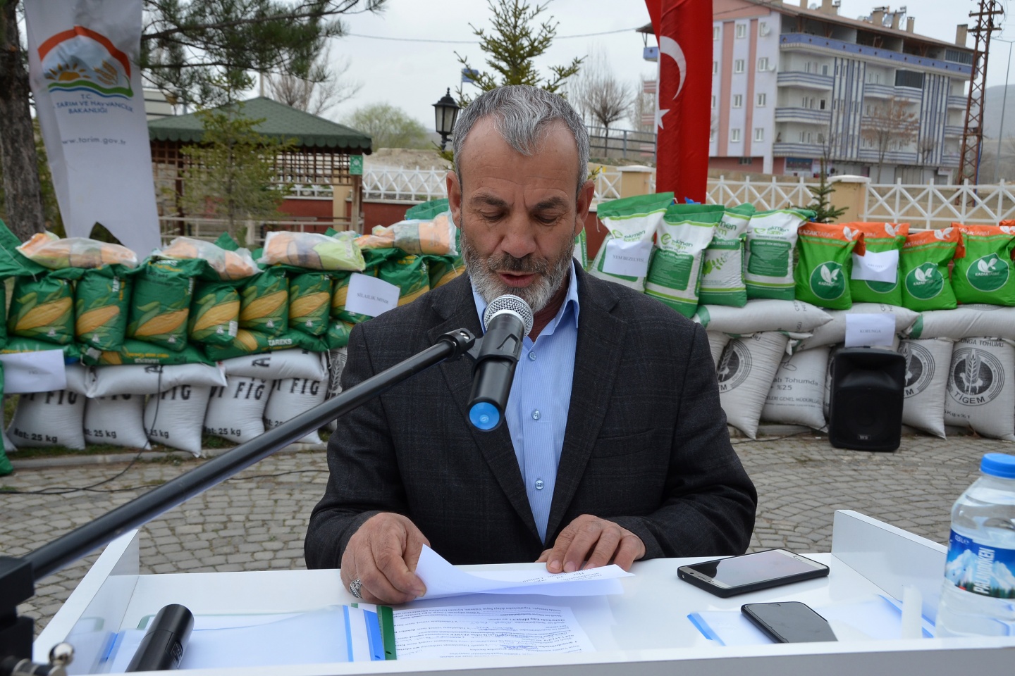 Gümüşhane’de çiftçilere 102,3 ton yem bitkisi tohumu dağıtıldı 23