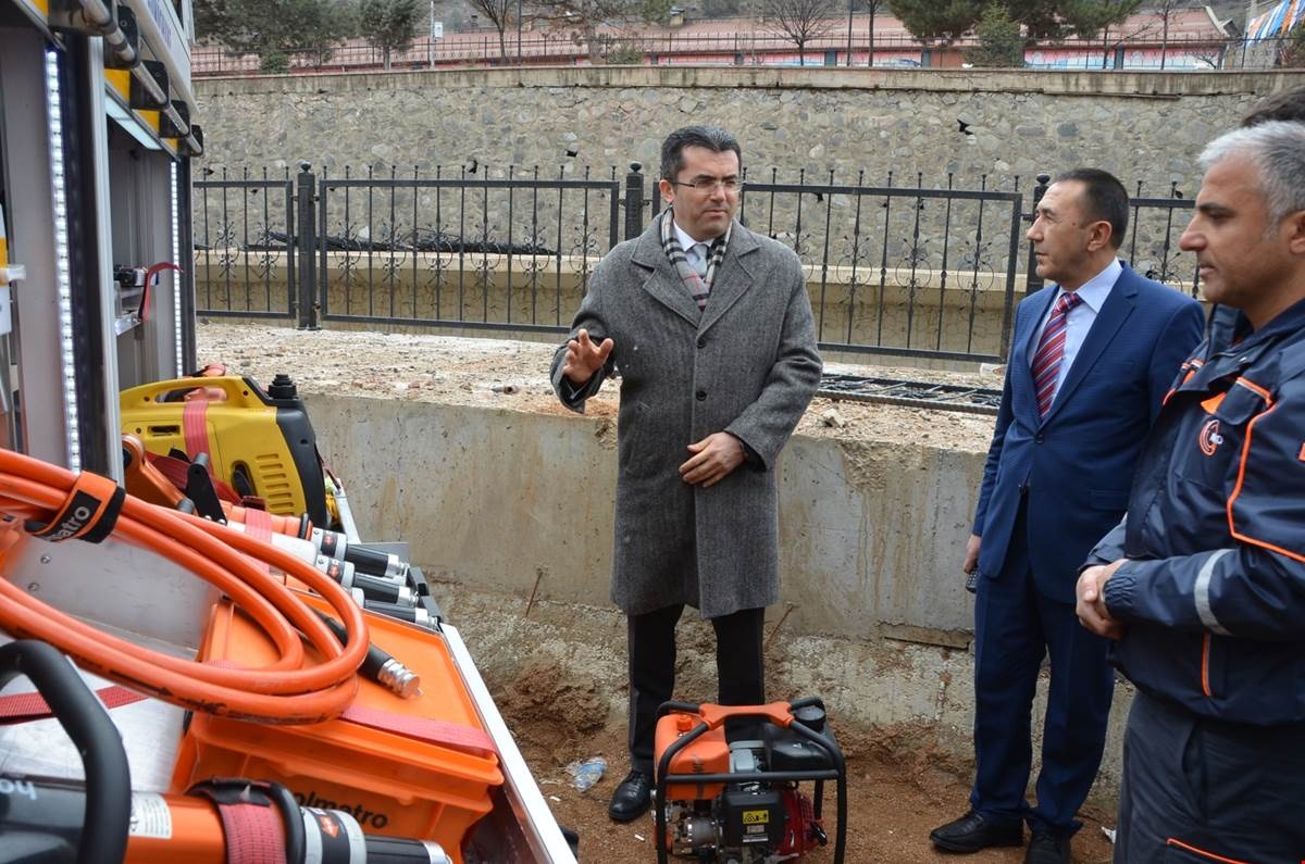 Vali Memiş'ten kurum ziyaretleri 10