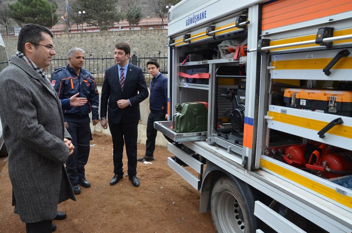 Vali Memiş'ten kurum ziyaretleri 9