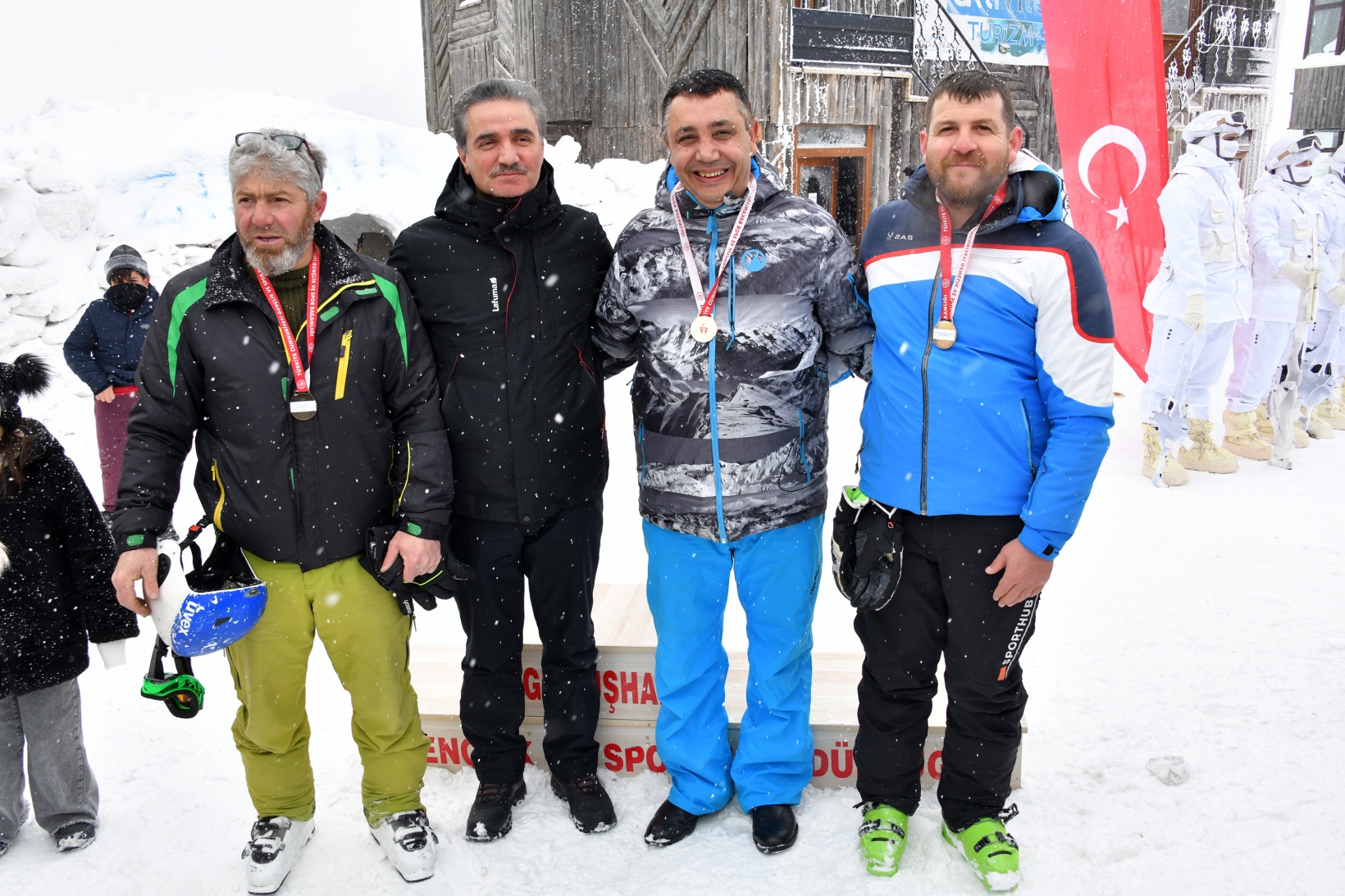 Zigana Dağında 15. Kış Şenliği coşkusu 42