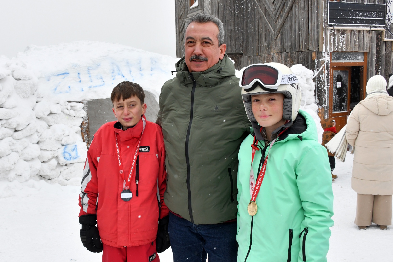 Zigana Dağında 15. Kış Şenliği coşkusu 13