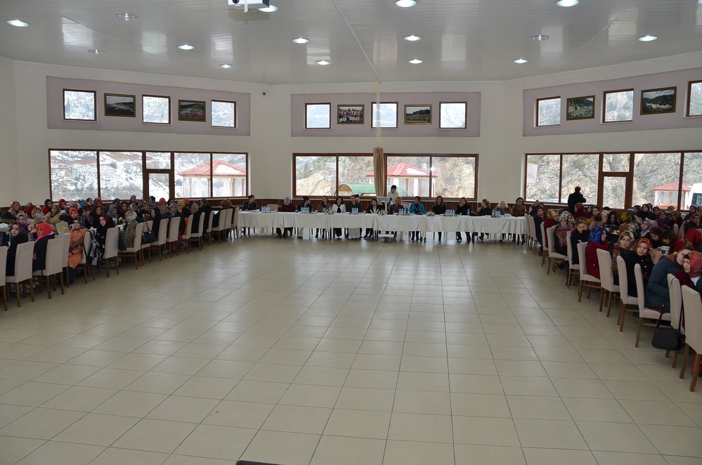 Hayata Dokunuşlar Projesi Kürtün’de 12