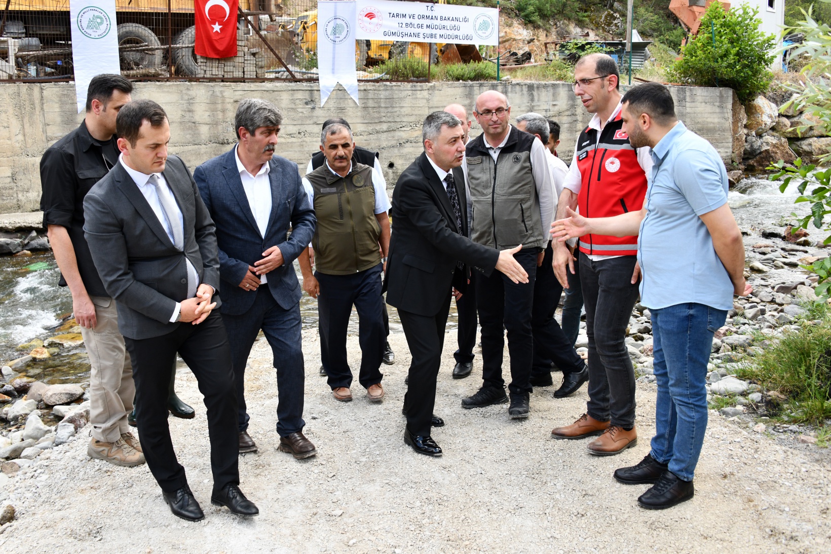 Gümüşhane’de derelere alabalık salındı 13