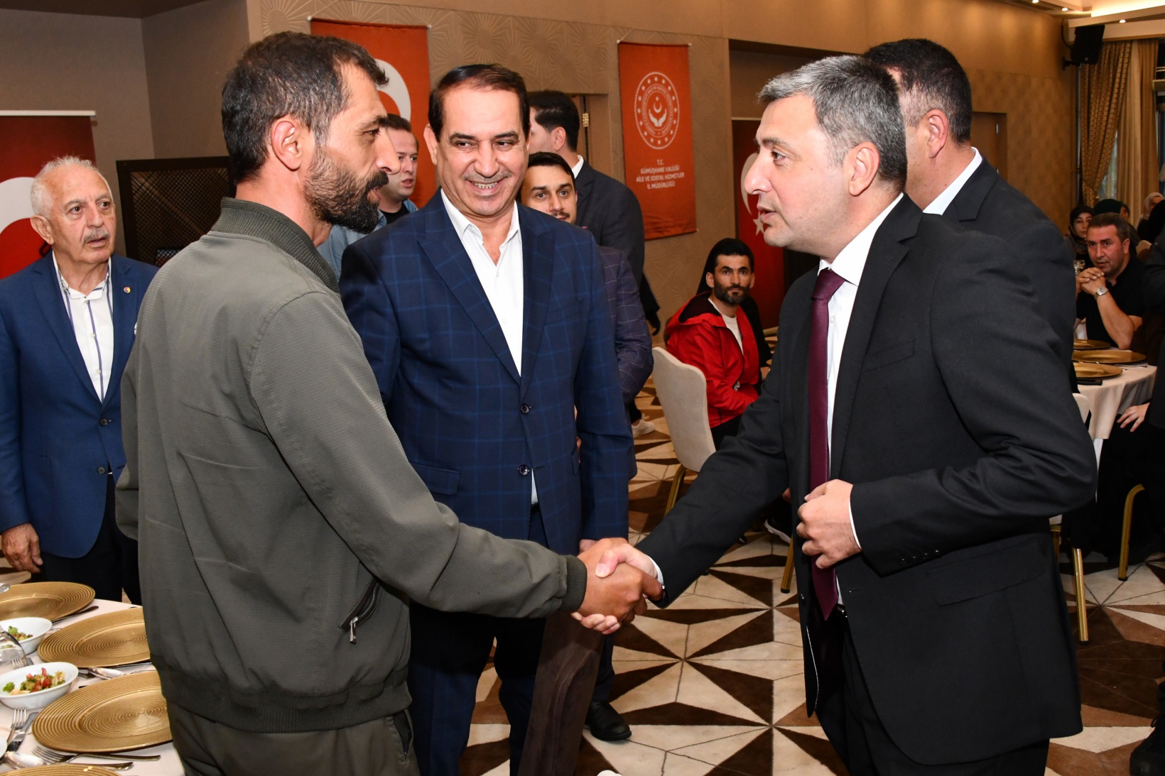 Gümüşhane’de şehit aileleri ve gaziler onuruna yemek 3