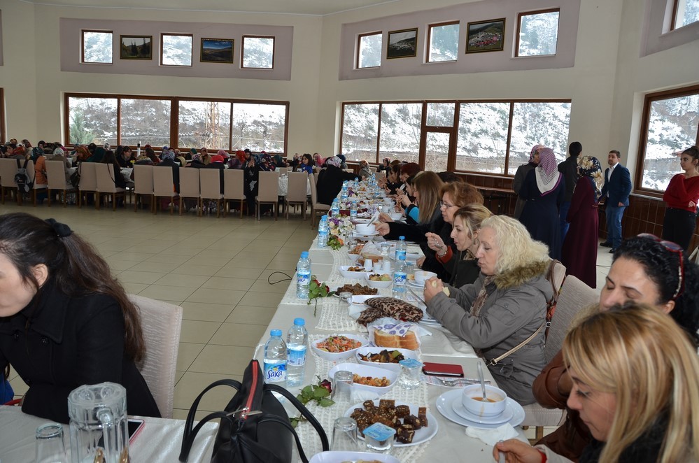 Hayata Dokunuşlar Projesi Kürtün’de 15