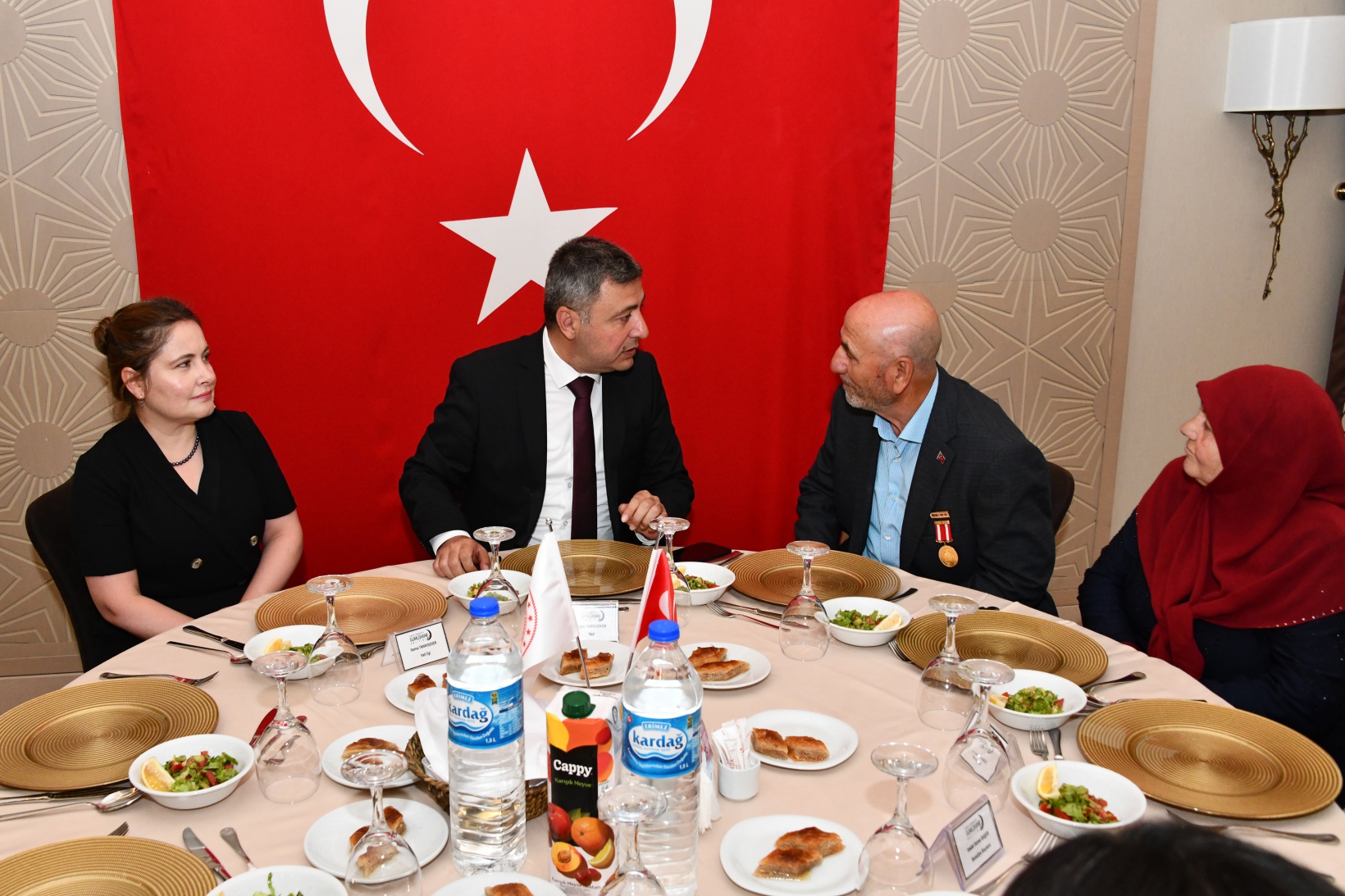 Gümüşhane’de şehit aileleri ve gaziler onuruna yemek 20