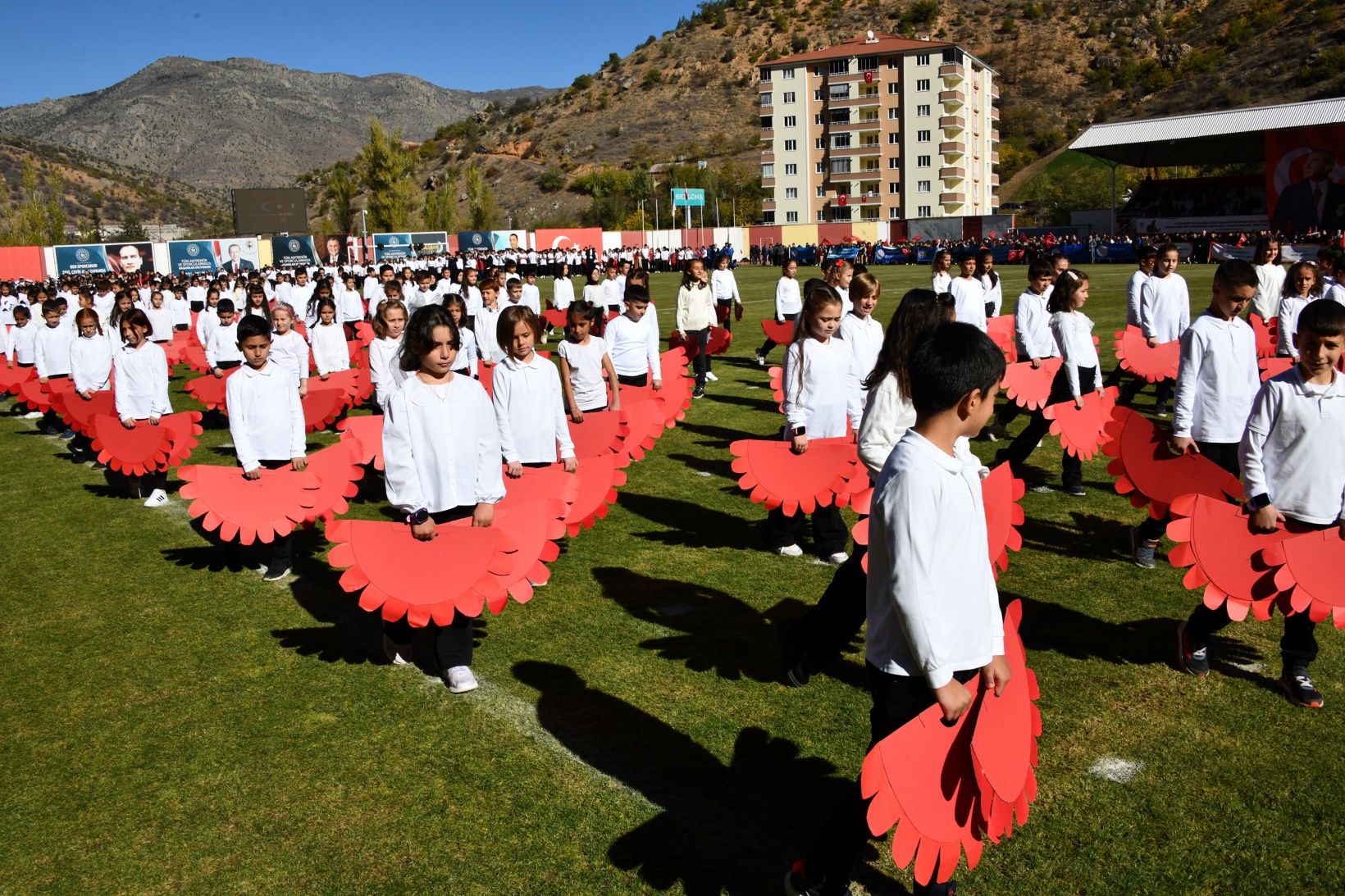Gümüşhane’de Cumhuriyet’in 101. yılı coşkuyla kutlanıyor 76