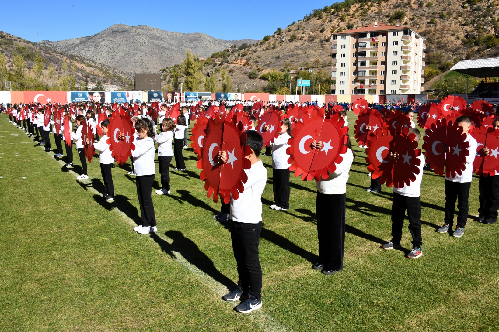 Gümüşhane’de Cumhuriyet’in 101. yılı coşkuyla kutlanıyor 65