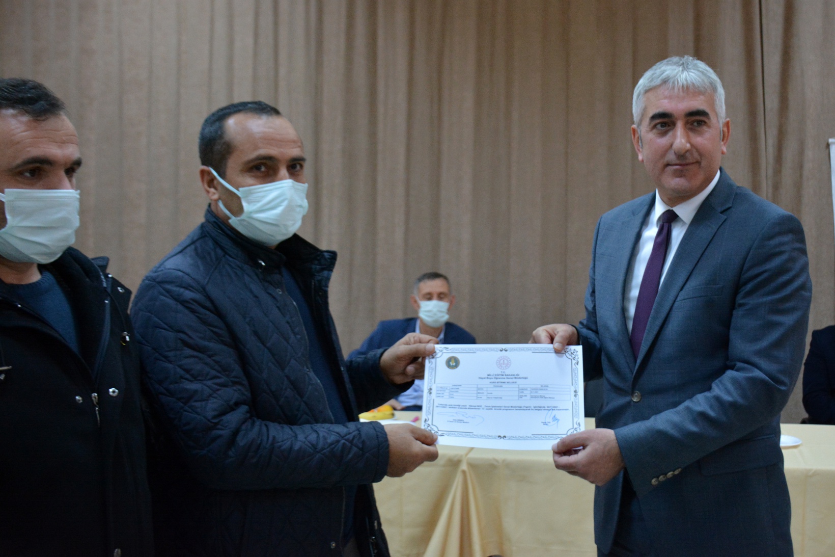 Gümüşhane’de 93 kursiyere sertifikaları verildi  17