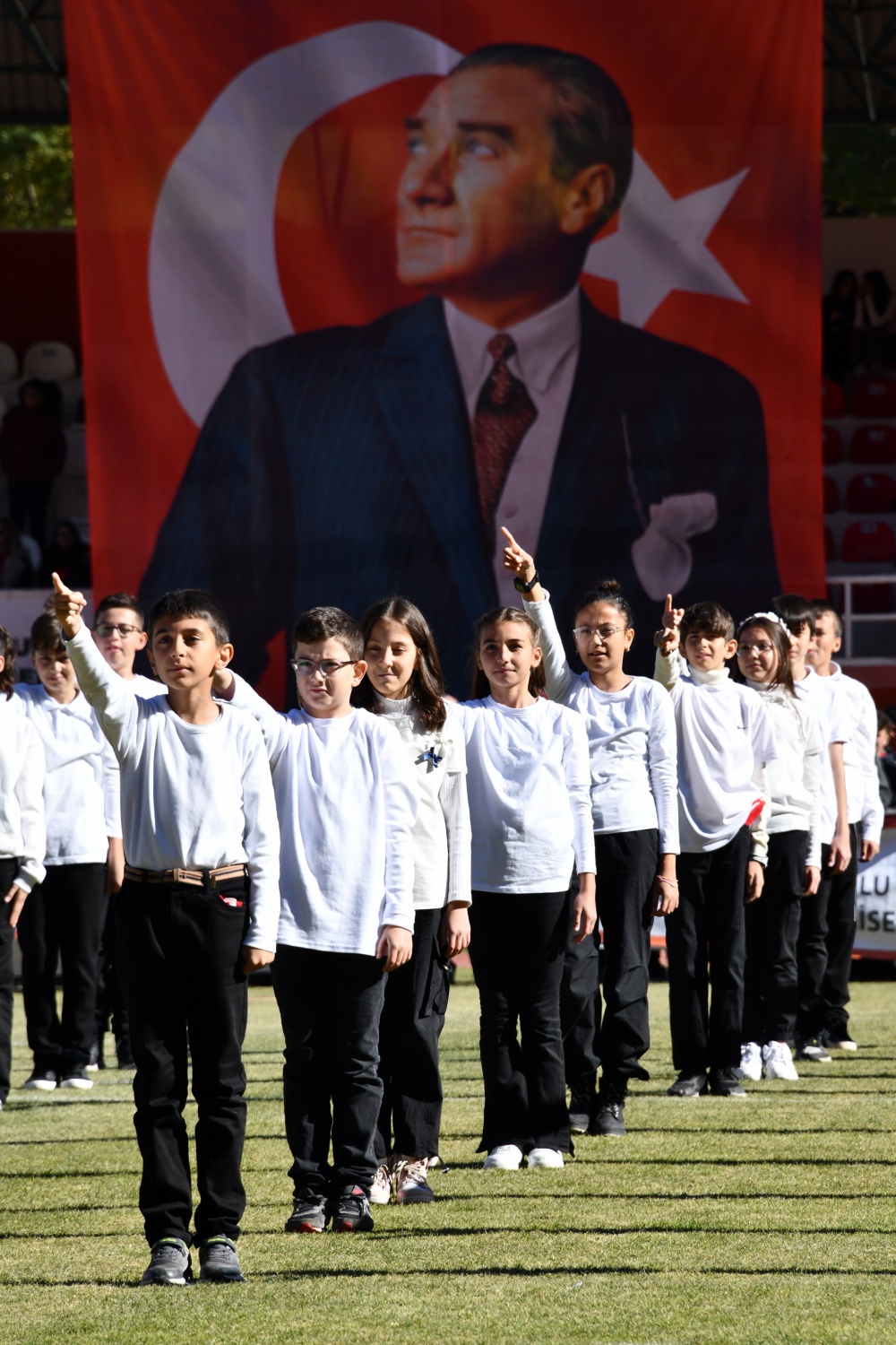 Gümüşhane’de Cumhuriyet’in 101. yılı coşkuyla kutlanıyor 16