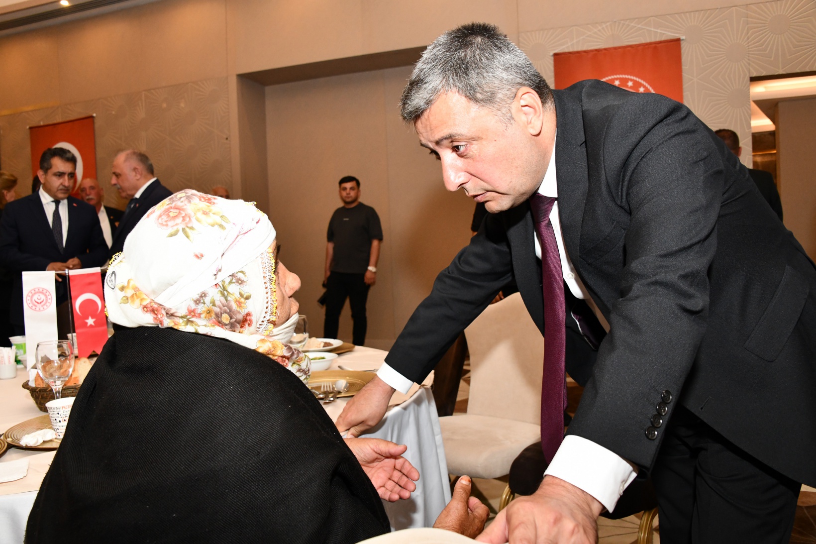 Gümüşhane’de şehit aileleri ve gaziler onuruna yemek 22