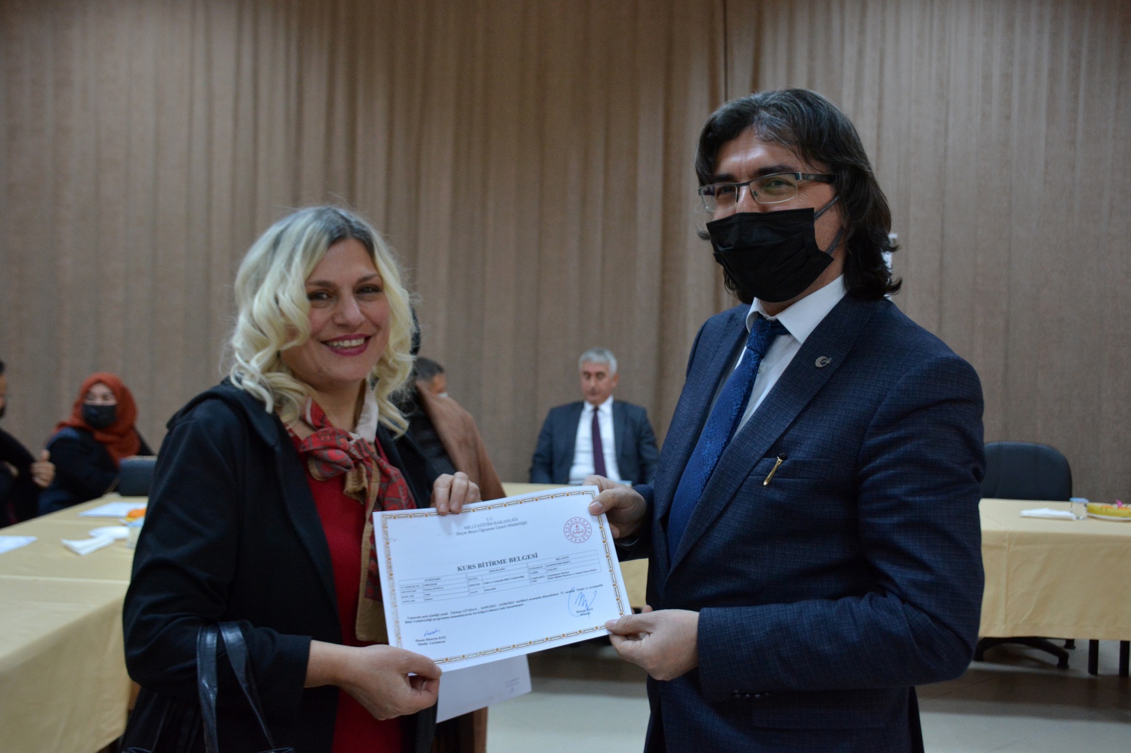 Gümüşhane’de 93 kursiyere sertifikaları verildi  39