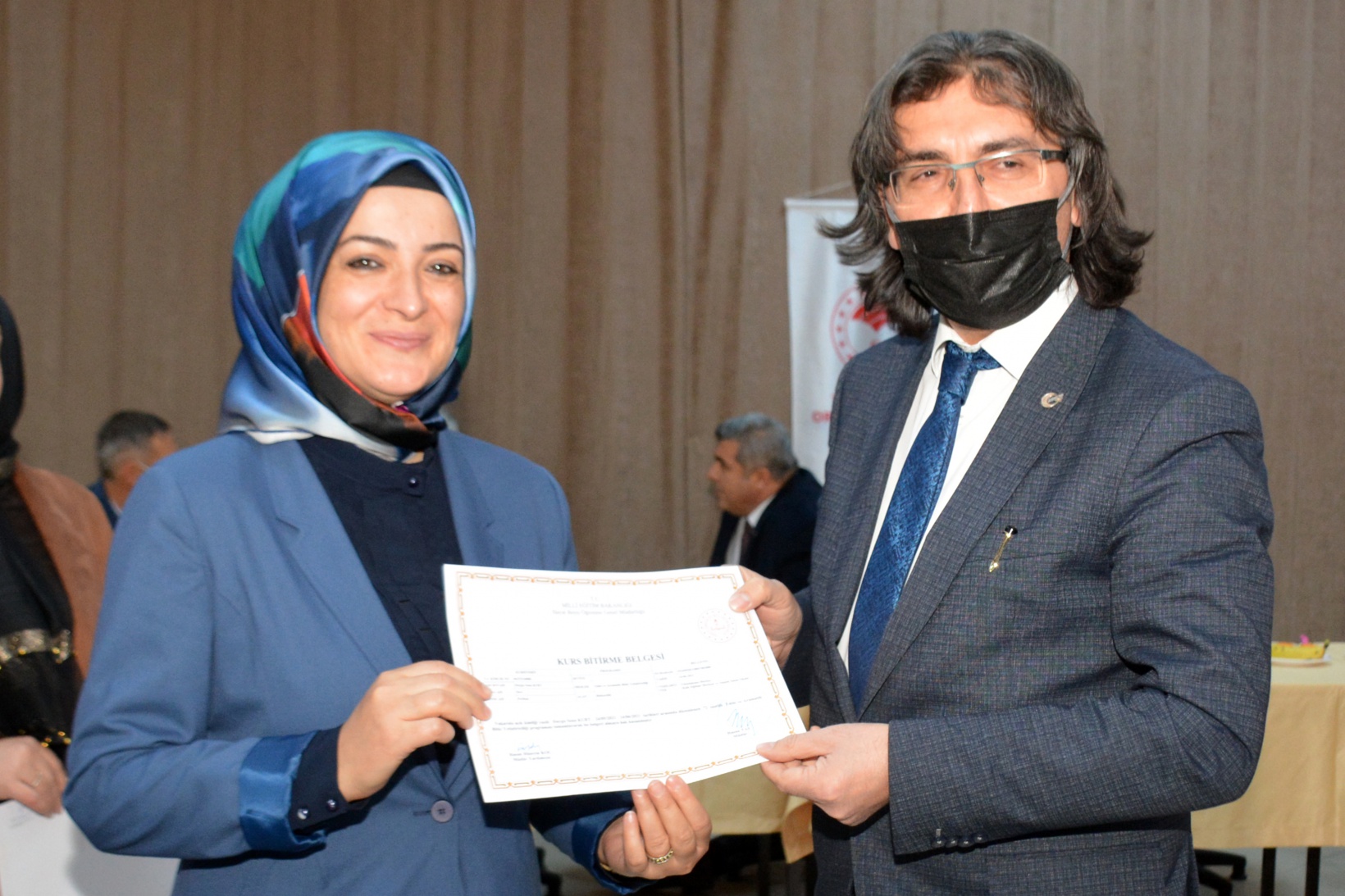 Gümüşhane’de 93 kursiyere sertifikaları verildi  14