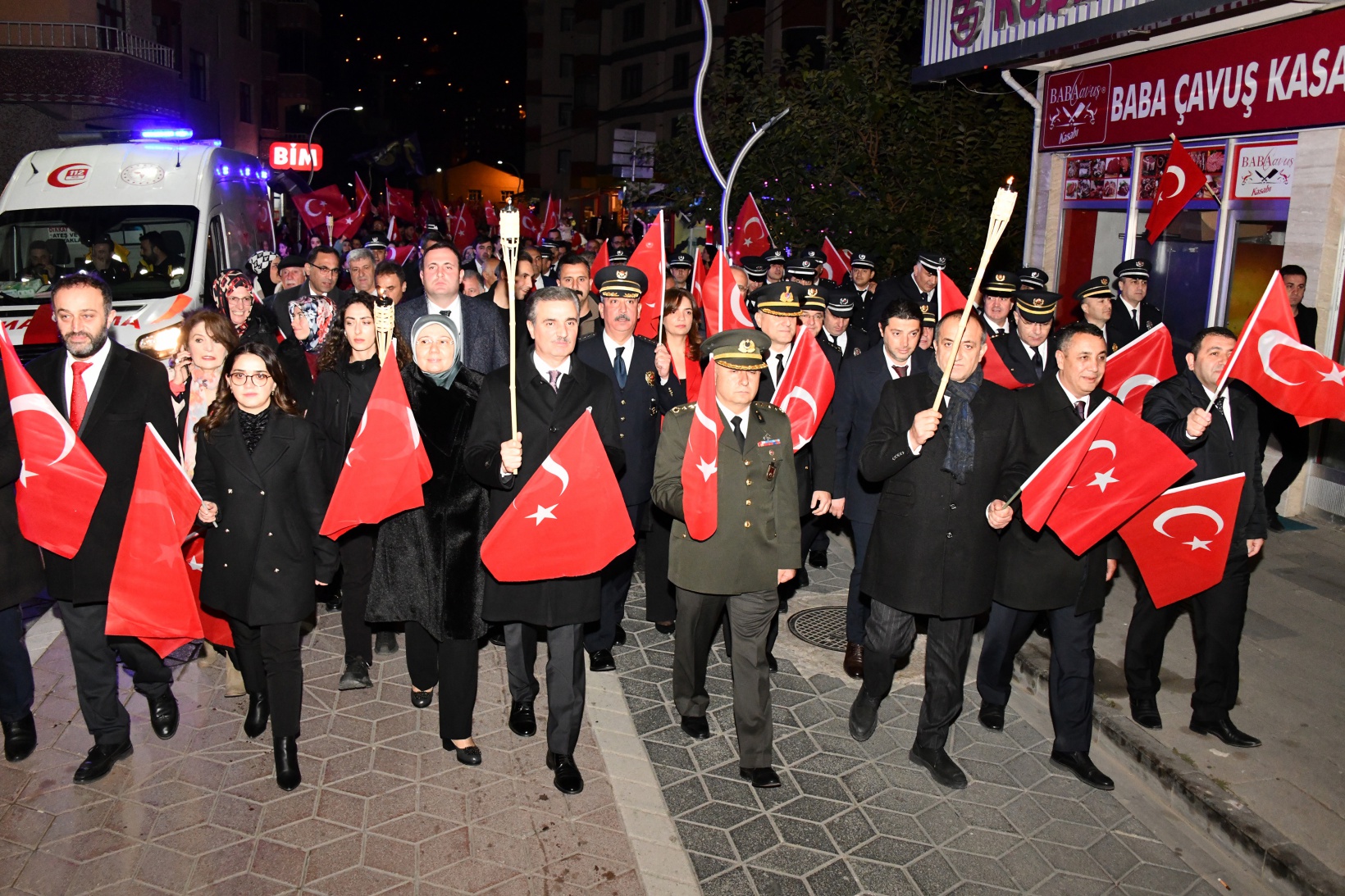 Gümüşhane’de 29 Ekim coşkusu fener alayı ve kabul töreniyle taçlandı 48