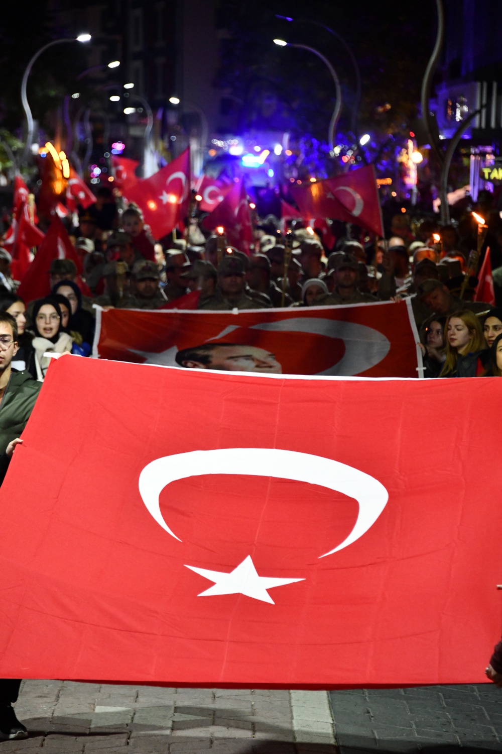 Gümüşhane’de 29 Ekim coşkusu fener alayı ve kabul töreniyle taçlandı 27