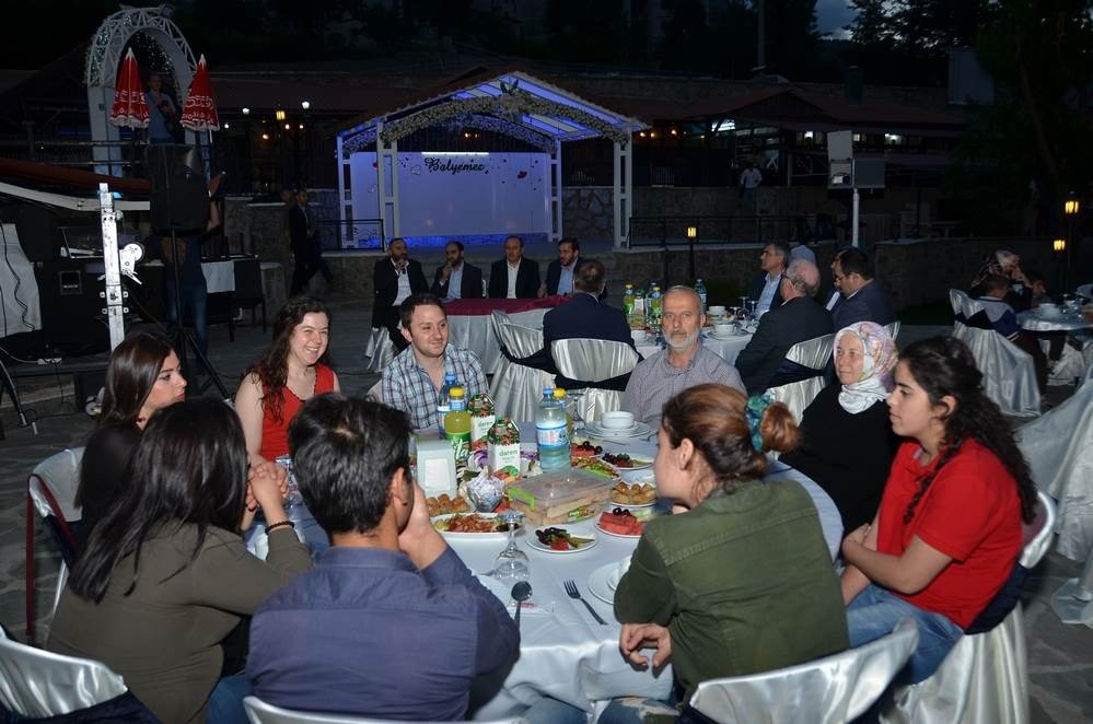 Gençlik Merkezinden iftar programı 3