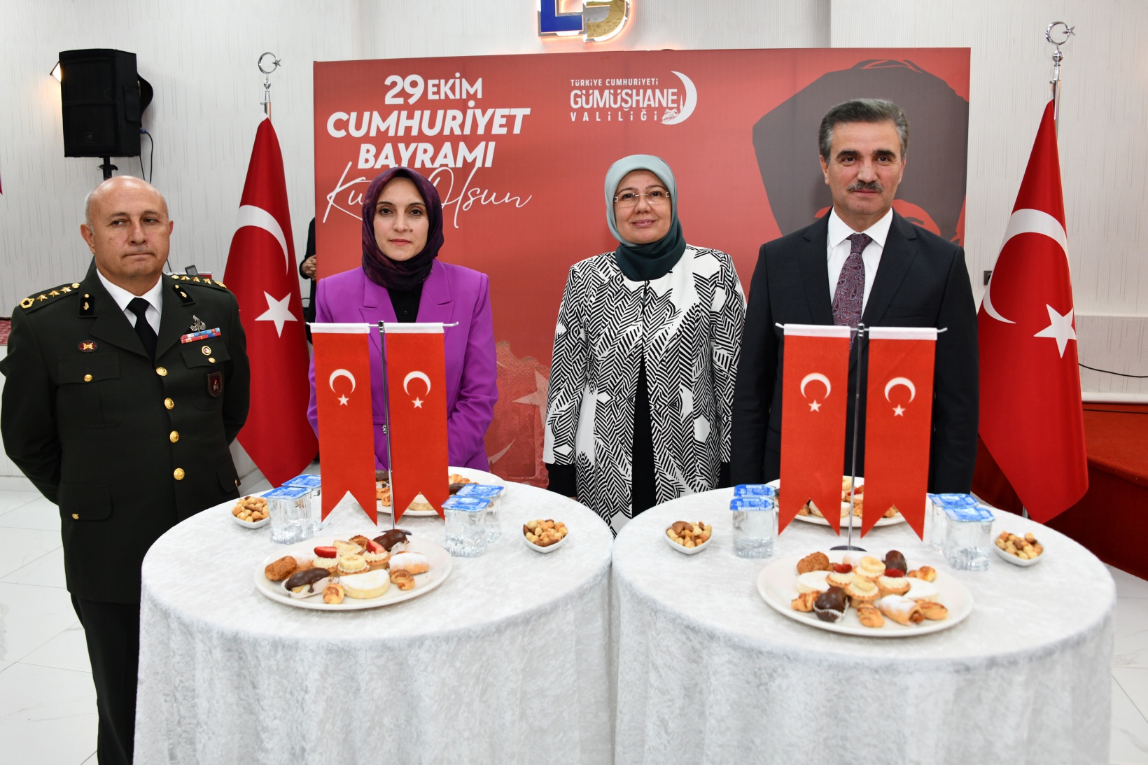 Gümüşhane’de 29 Ekim coşkusu fener alayı ve kabul töreniyle taçlandı 41