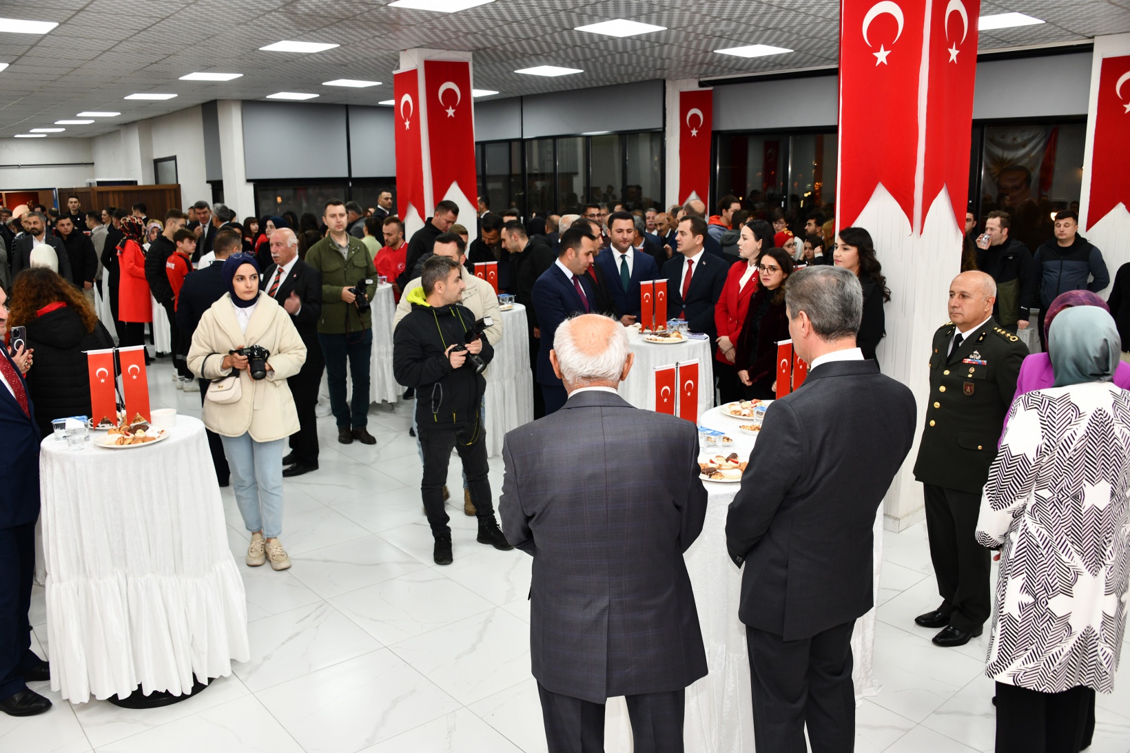 Gümüşhane’de 29 Ekim coşkusu fener alayı ve kabul töreniyle taçlandı 58