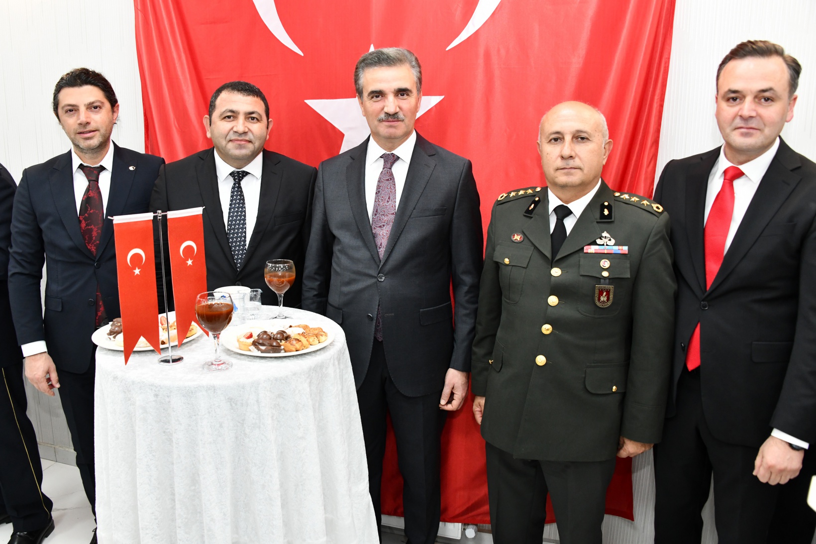 Gümüşhane’de 29 Ekim coşkusu fener alayı ve kabul töreniyle taçlandı 29