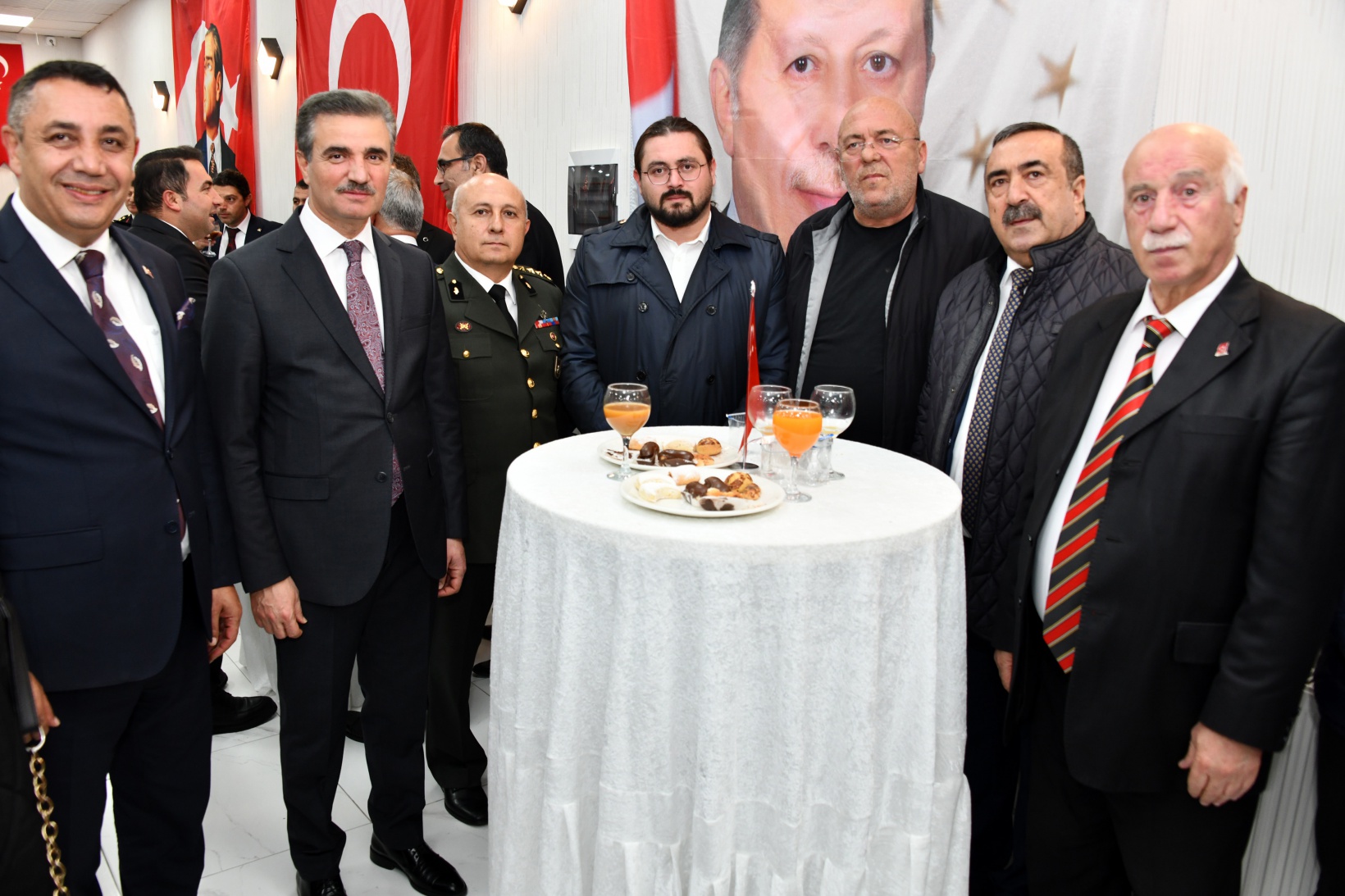 Gümüşhane’de 29 Ekim coşkusu fener alayı ve kabul töreniyle taçlandı 2