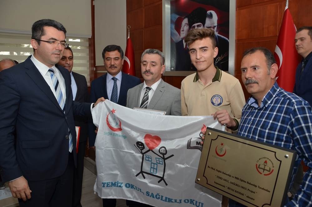 Gümüşhane’de 45 okul Beyaz Bayrak aldı 19